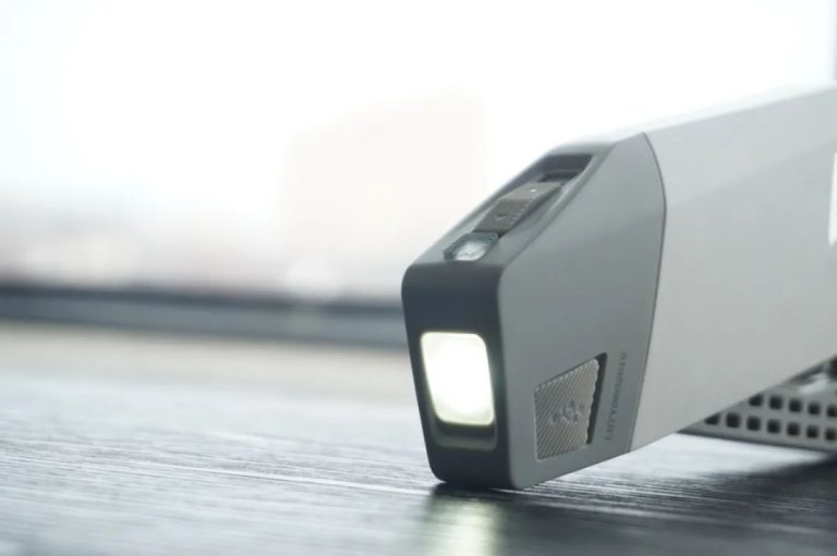 評測 | Fenix E-STAR 災難來臨，這或許就是你最后的生命之光