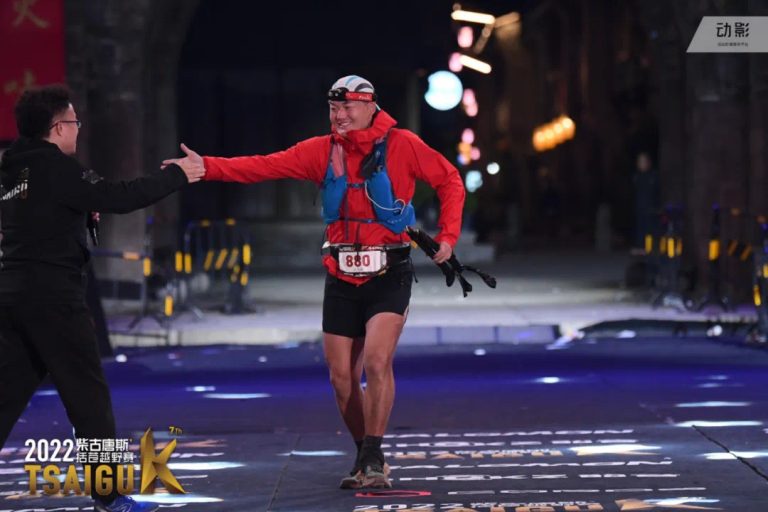 Fenix簽約運(yùn)動(dòng)員鄭鈞月、謝雯菲出戰(zhàn)巨人之旅，期待成為“巨人”