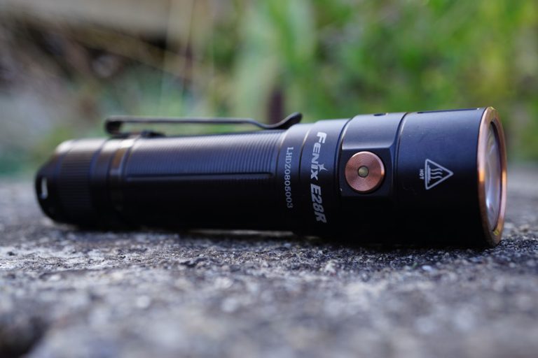 手電如何實(shí)現(xiàn)鎖定功能？